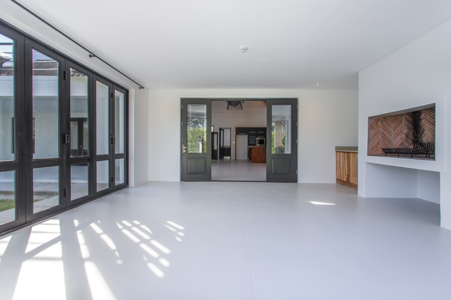 5 Bedroom Property for Sale in Pearl Valley at Val de Vie Western Cape